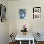 Eiffel Tower Family Apartment